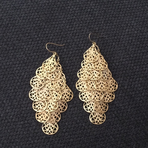 Francesca's Collections Jewelry - Francesca’s Matte Gold Chandelier Earrings
